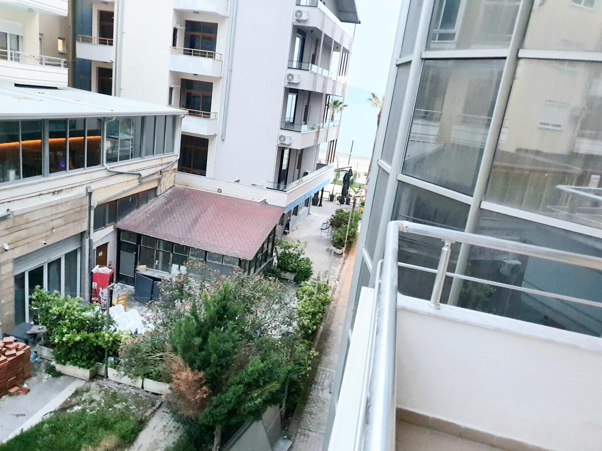 Apartment Me Qera Lungomare Vlore Medem1 Exterior photo