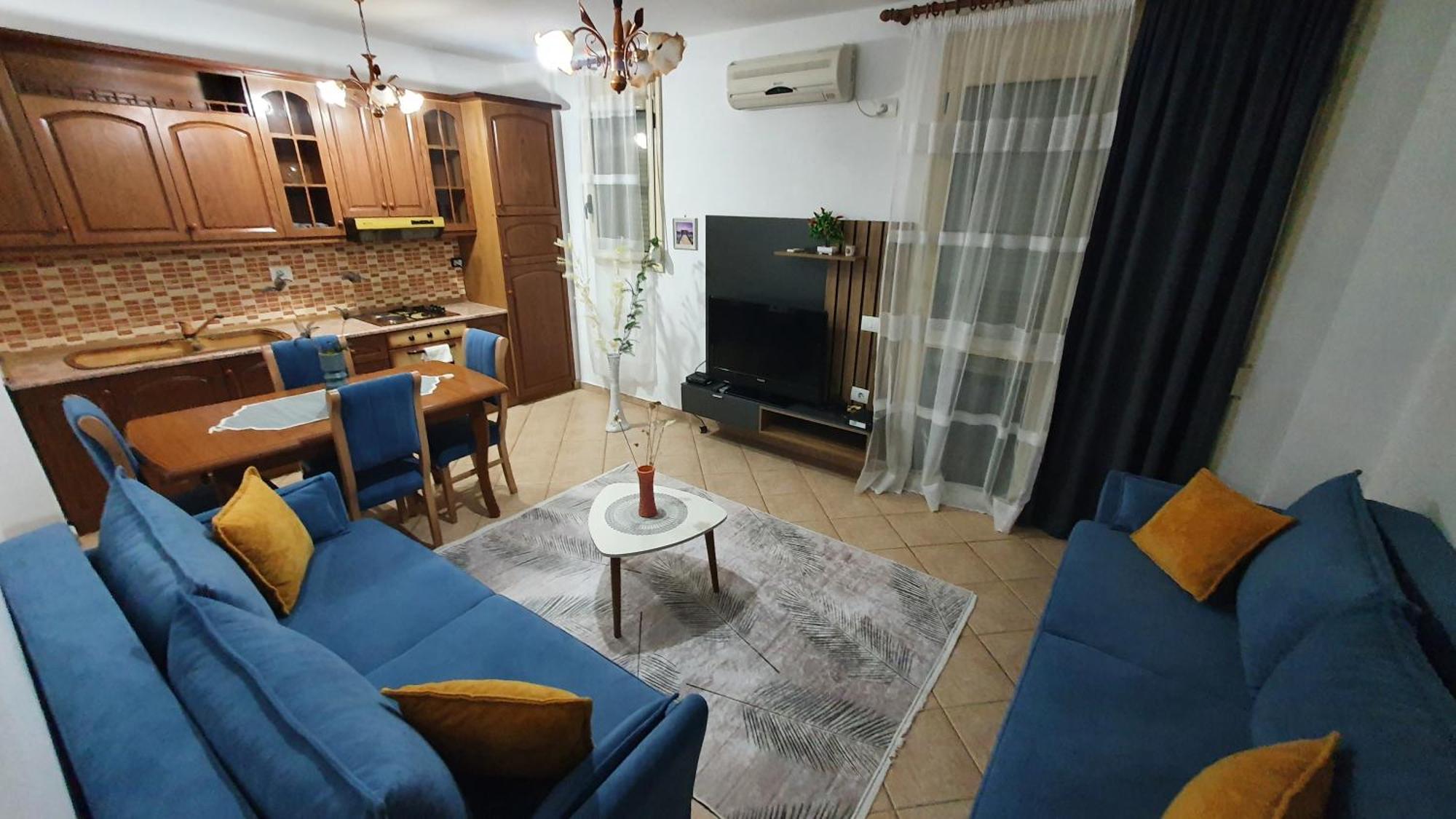 Apartment Me Qera Lungomare Vlore Medem1 Exterior photo